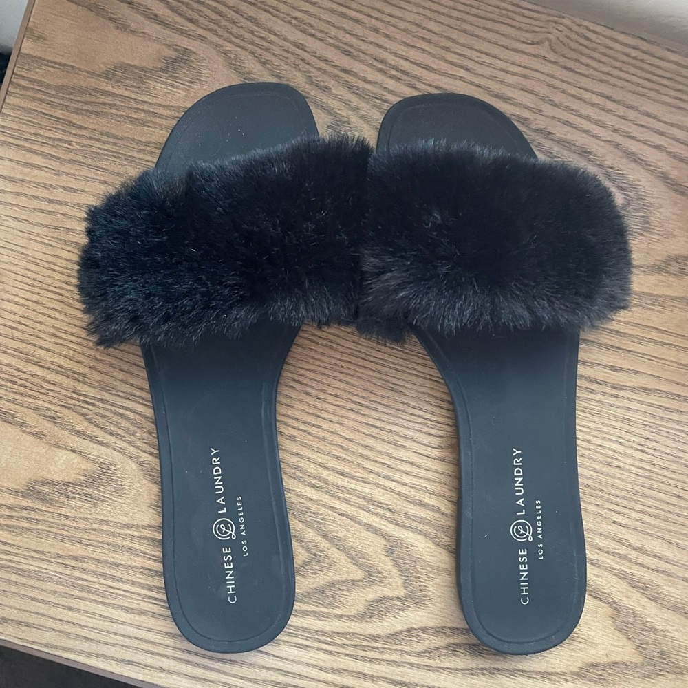 Sandals - Picture 4 of 9